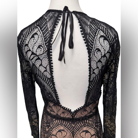 ASTR The Label Black Lace Long Sleeve Dress – Size Medium - Picture 8 of 10
